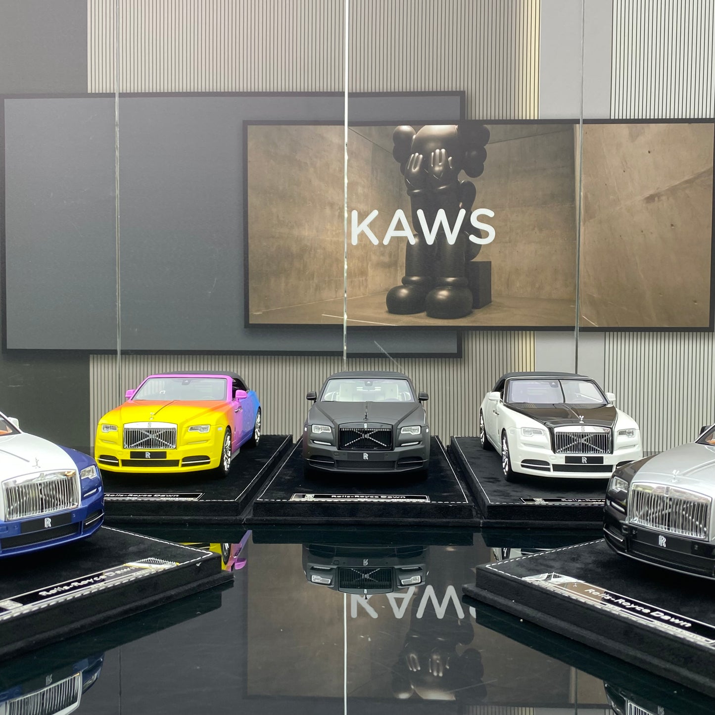 HH Model 1/18 Rolls-Royce Dawn Resin Simulation Car Model