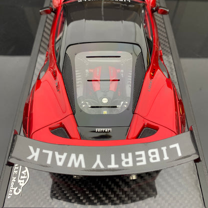 VIP 1/18 Ferrari F8 wide-body modified version simulation car model ornament gift