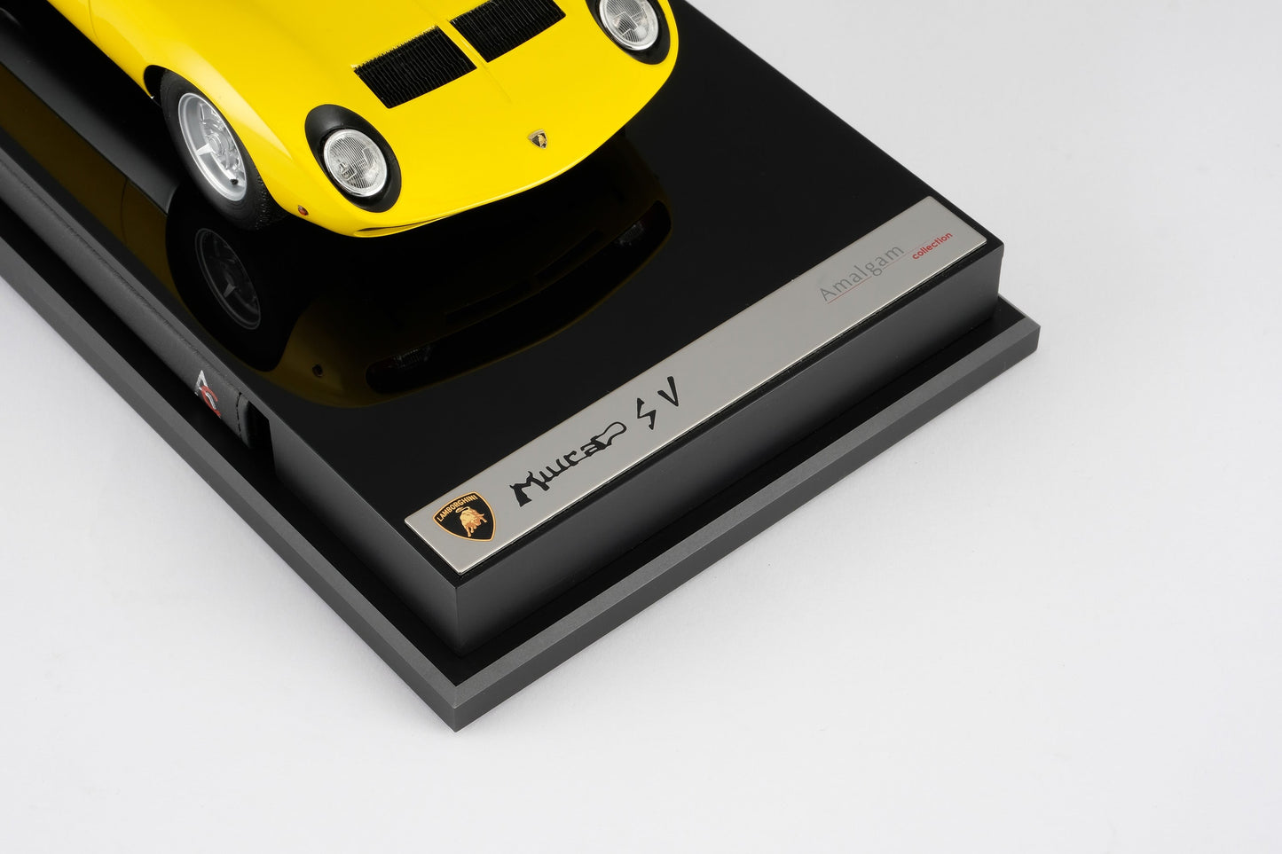 Amalgam 1/18 Lamborghini Miura P400 SV simulation car model
