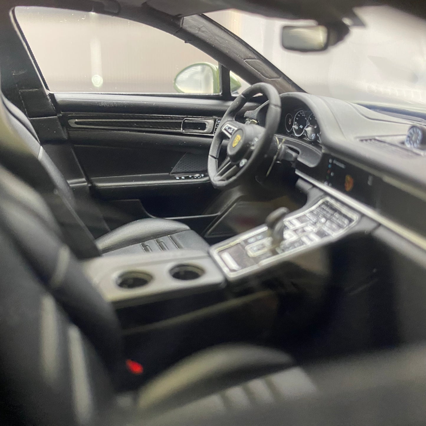 GT Spirit 1/18 Porsche Panamera Turbo S Sport Turismo Model