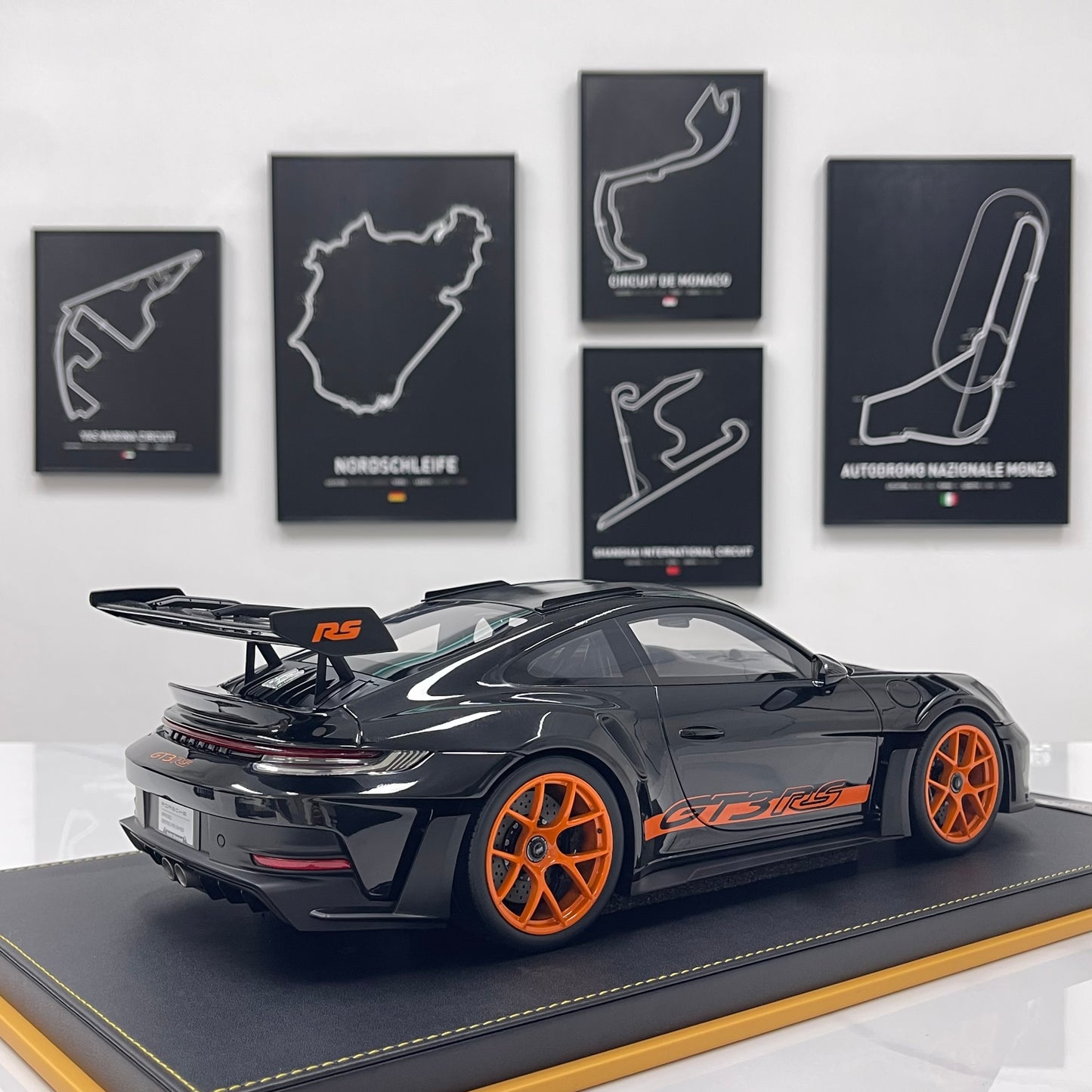 IVY 1/12 Porsche 992 GT3 RS Black with Orange Wheels Limited Edition Model Car