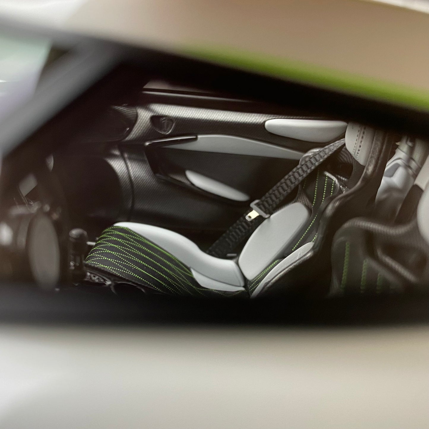 FRONTIART FA 1/18 Koenigsegg Jesko white limited edition car model ornament