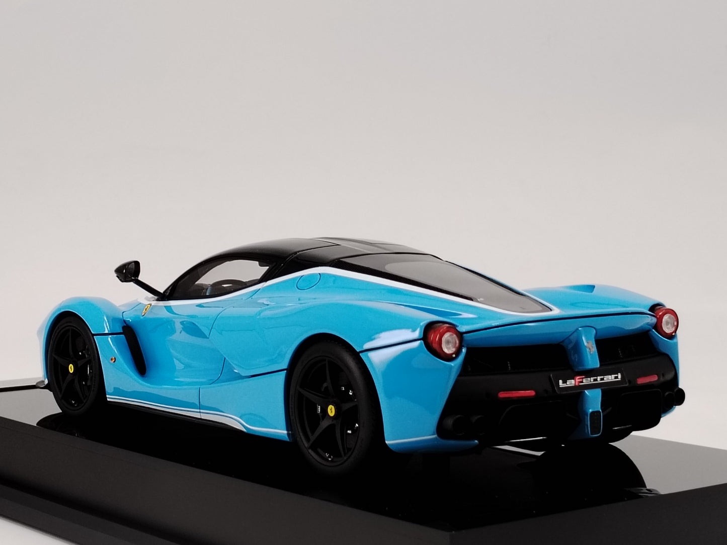 Amalgam 1/18 Ferrari LaFerrari Jia Nailiang Baby Blue Customized Simulation Car Model M6195-SC2