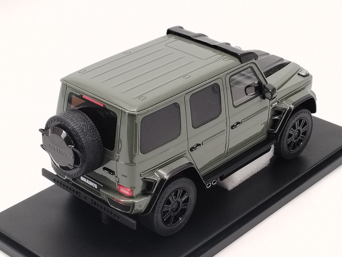 GT Spirit 1/18 Brabus 800 4X4 STEALTH Green Resin Car Model