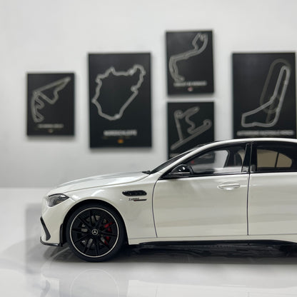 NZG 1/18 Mercedes-AMG C63 S E-Performance, Gloss White (111200040)
