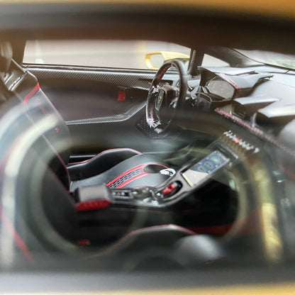 Lamborghini Huracan LP640-2 Tecnica Sunburst Gold Edición Limitada a escala 1/18
