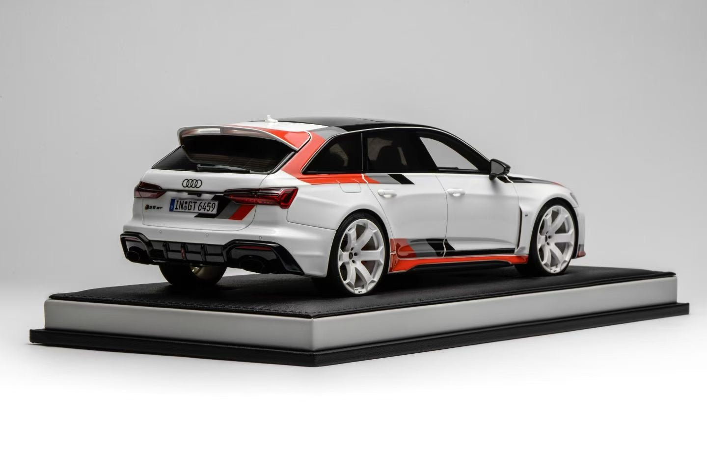 MOTORHELIX 1/18 Audi RS6 Avant GT Car Model – Cigar Model Club