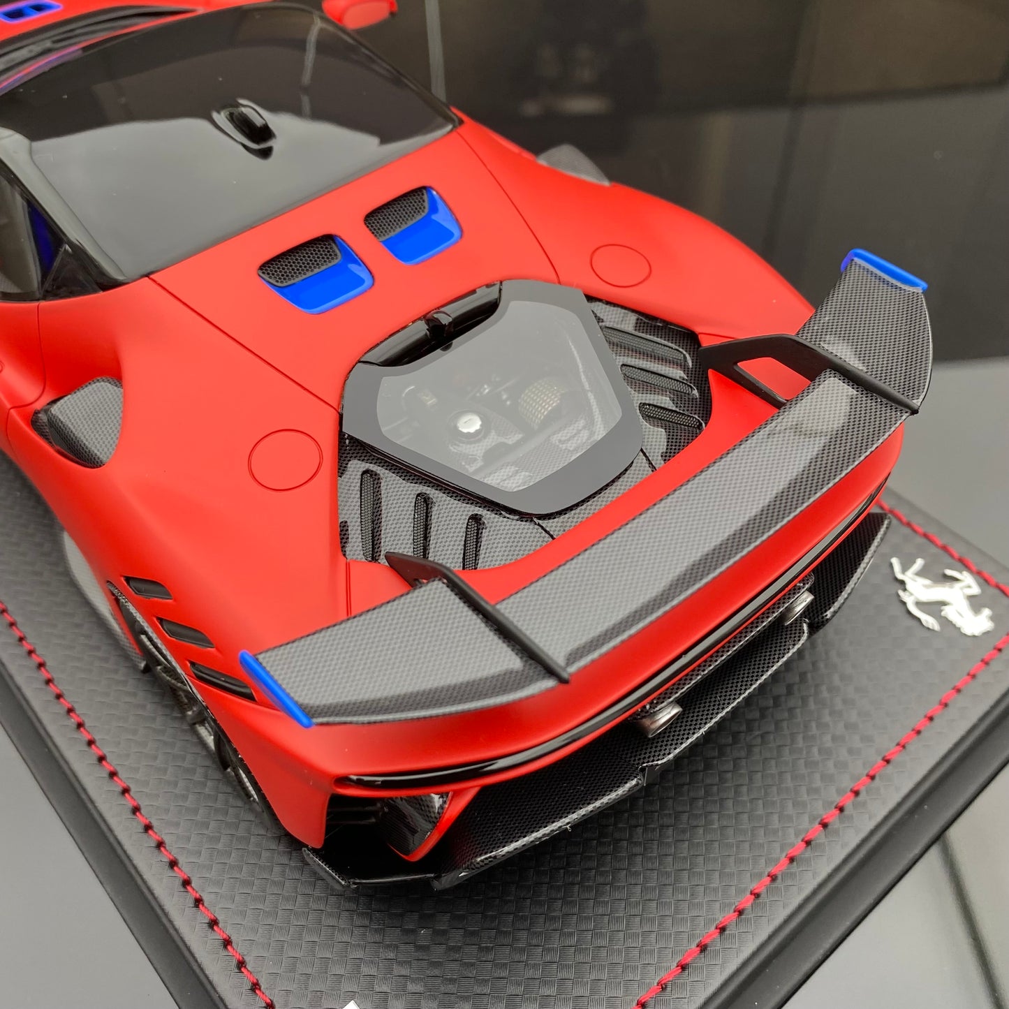Ferrari SF90 XX Stradale, edición limitada, modelo coleccionable, escala 1/18