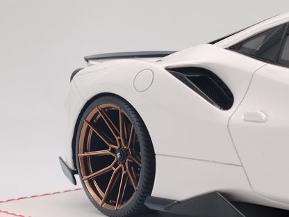 DG 1/18 Ferrari 488 Pista White Simulation Car Model