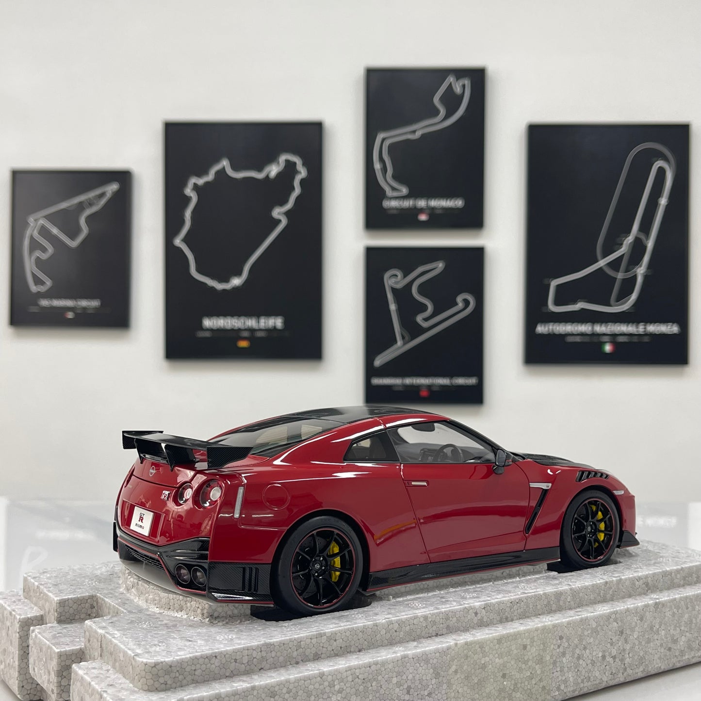MOTORHELIX 1/18 Nissan GT-R NISMO (R35) Special Edition 2022 Vibrant Red Alloy Full-Opening Model Car