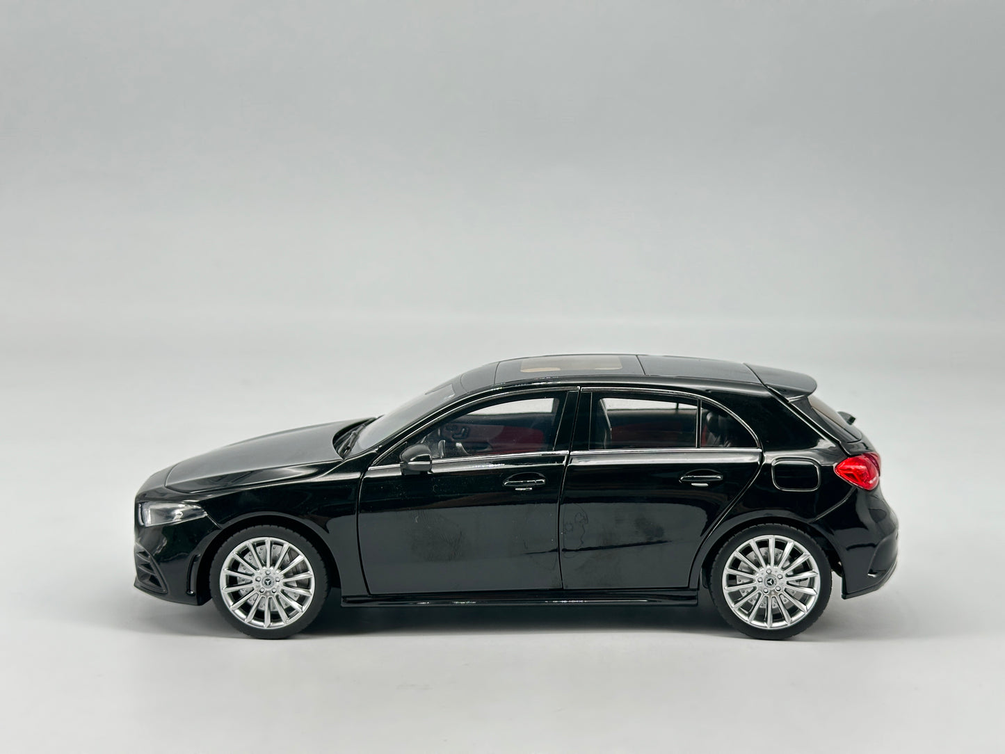 Norev 1/18 Mercedes Benz A CLASS 2018 Black Alloy Car Model