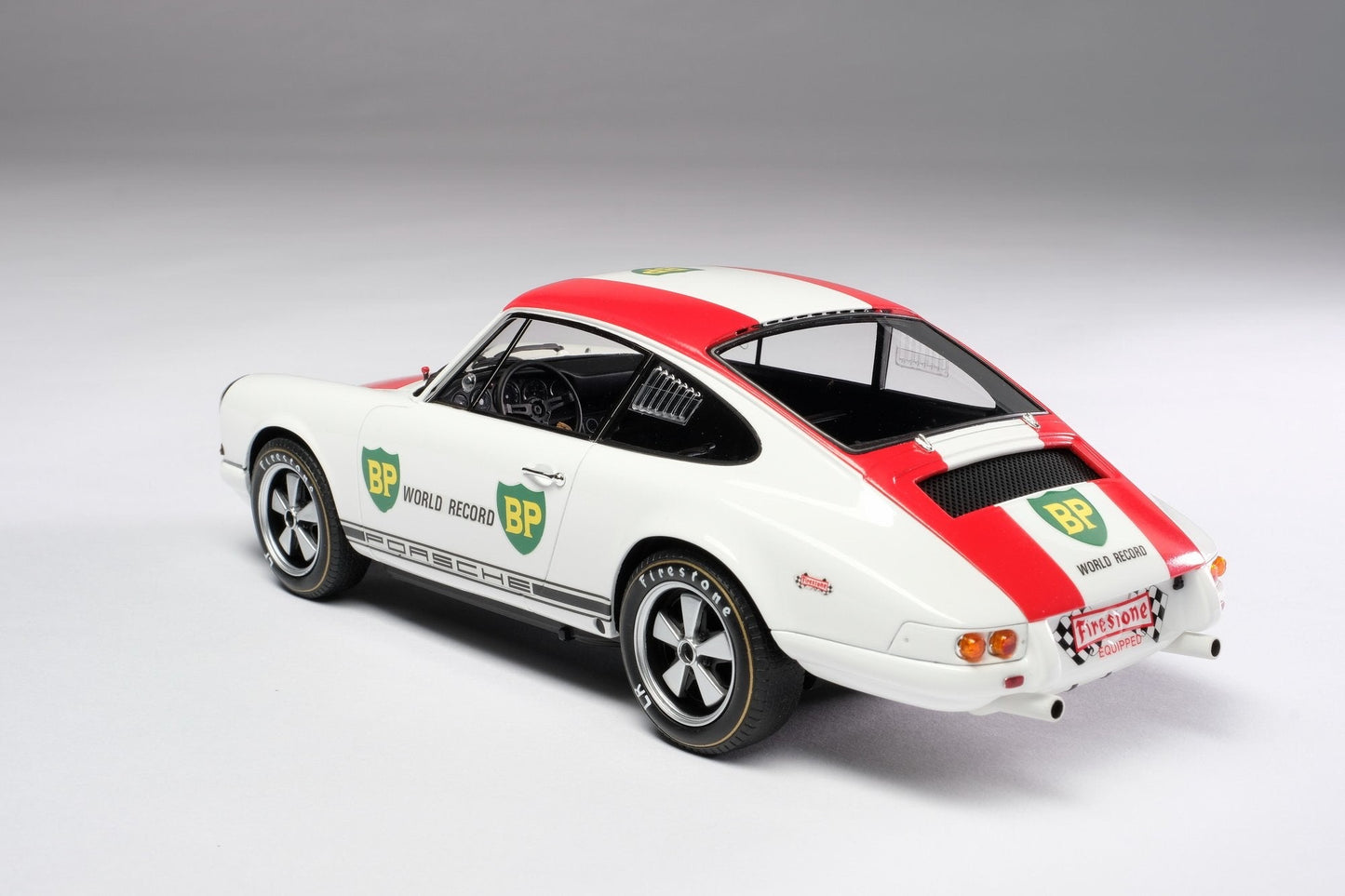 Amalgam 1/18 Porsche 911R 1967 simulation car model collection ornaments