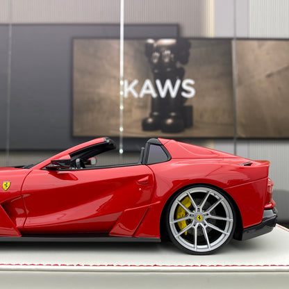 RUNNER 1/18 Ferrari 812 GTS resin sealed car model gift
