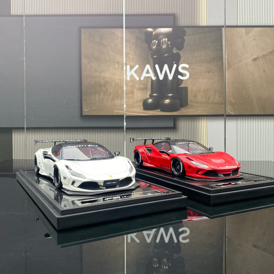 VIP 1/18 Ferrari F8 wide-body modified version simulation car model ornament gift