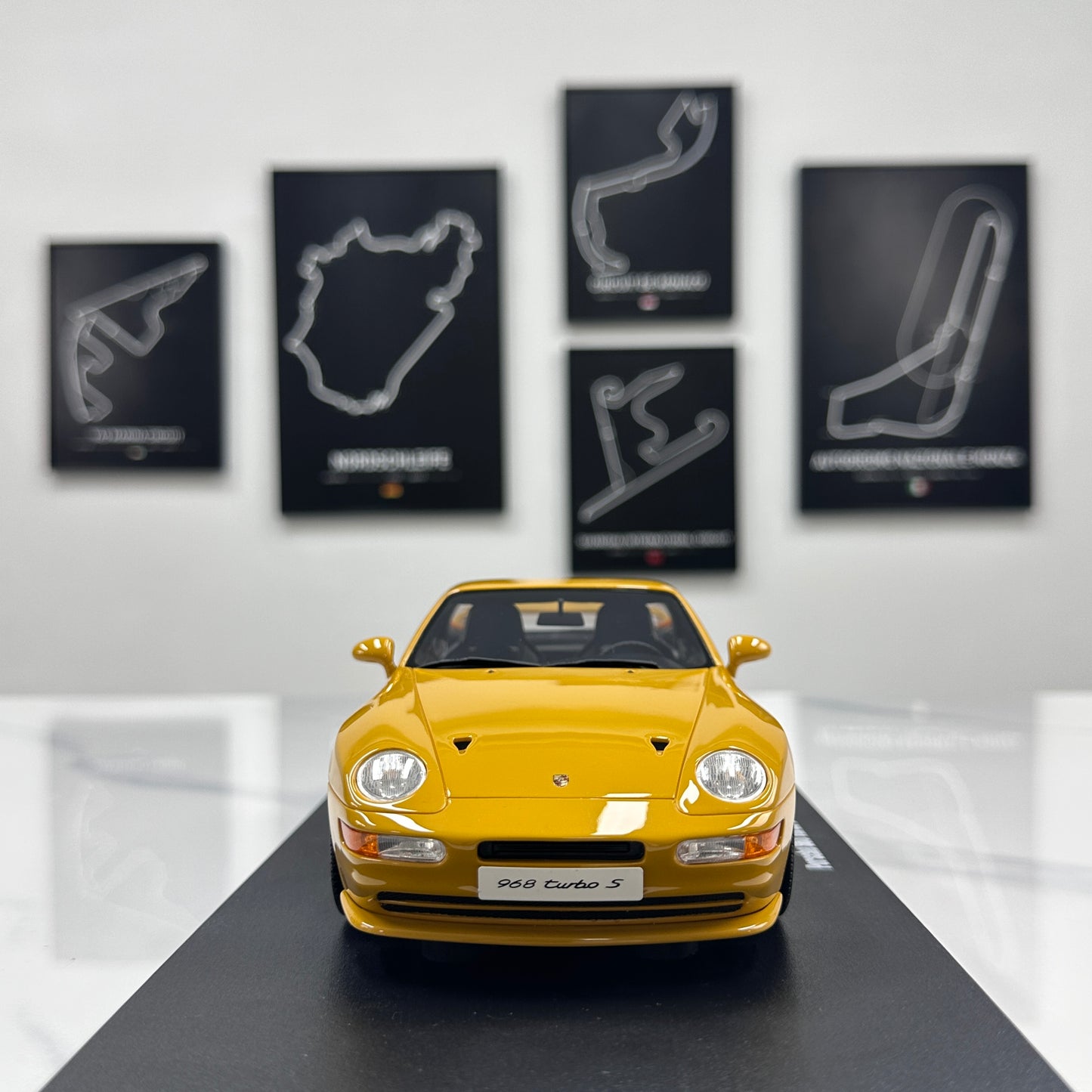 GT Spirit 1/18 Porsche 968 TURBOS Yellow GT947