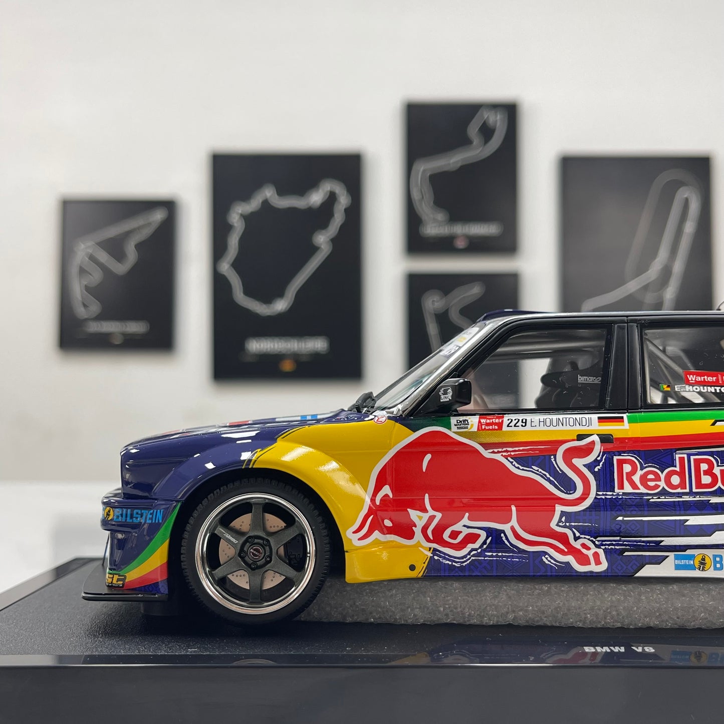 OTTO 1/18 BMW E30 V8 Drift – Purple Livery (OT486)