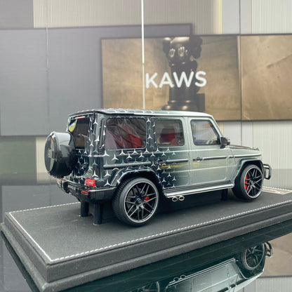 Vehicle Art 1/18 Mercedes-Benz AMG G63 Star Painting Resin Simulation Car Model Collection