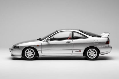 MOTORHELIX 1/18 alloy car model Honda Integra Type R (DC2) Pre-Facelift early version