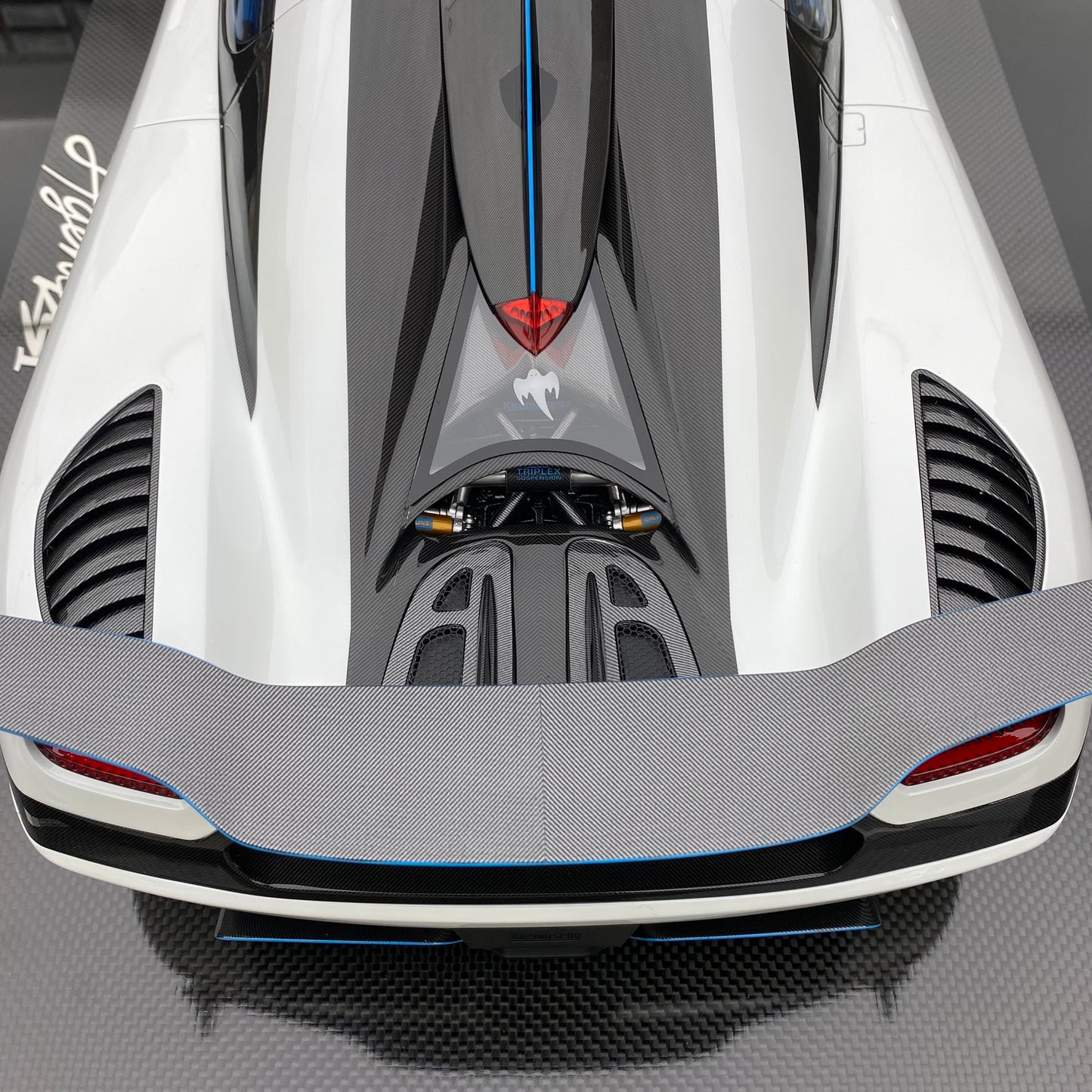 FRONTIART 1/8 Koenigsegg RS1 Pearl White Limited Edition Car Model Collection