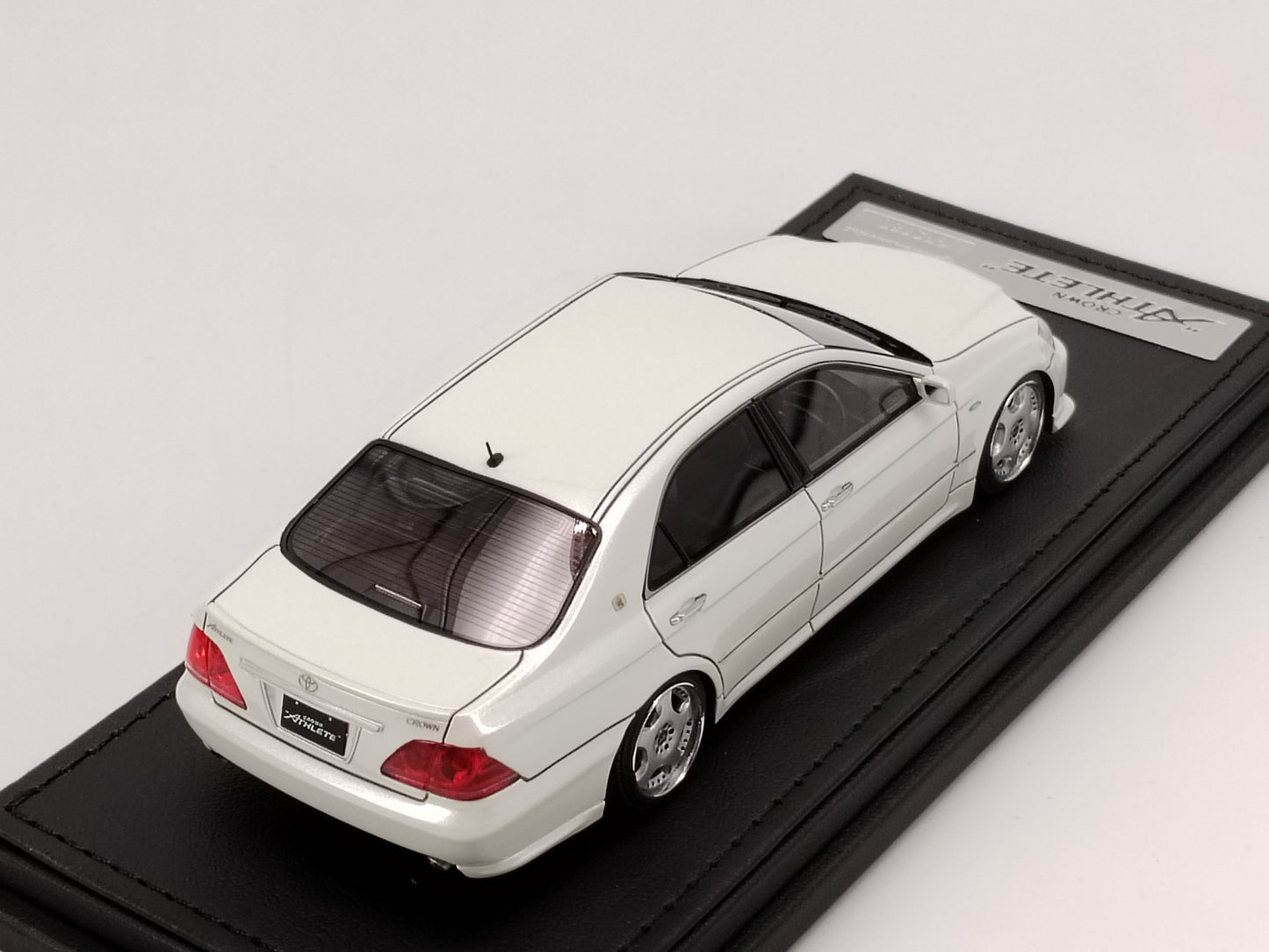 Ignition Model 1/43 Toyota Crown Limited Edition Car Model