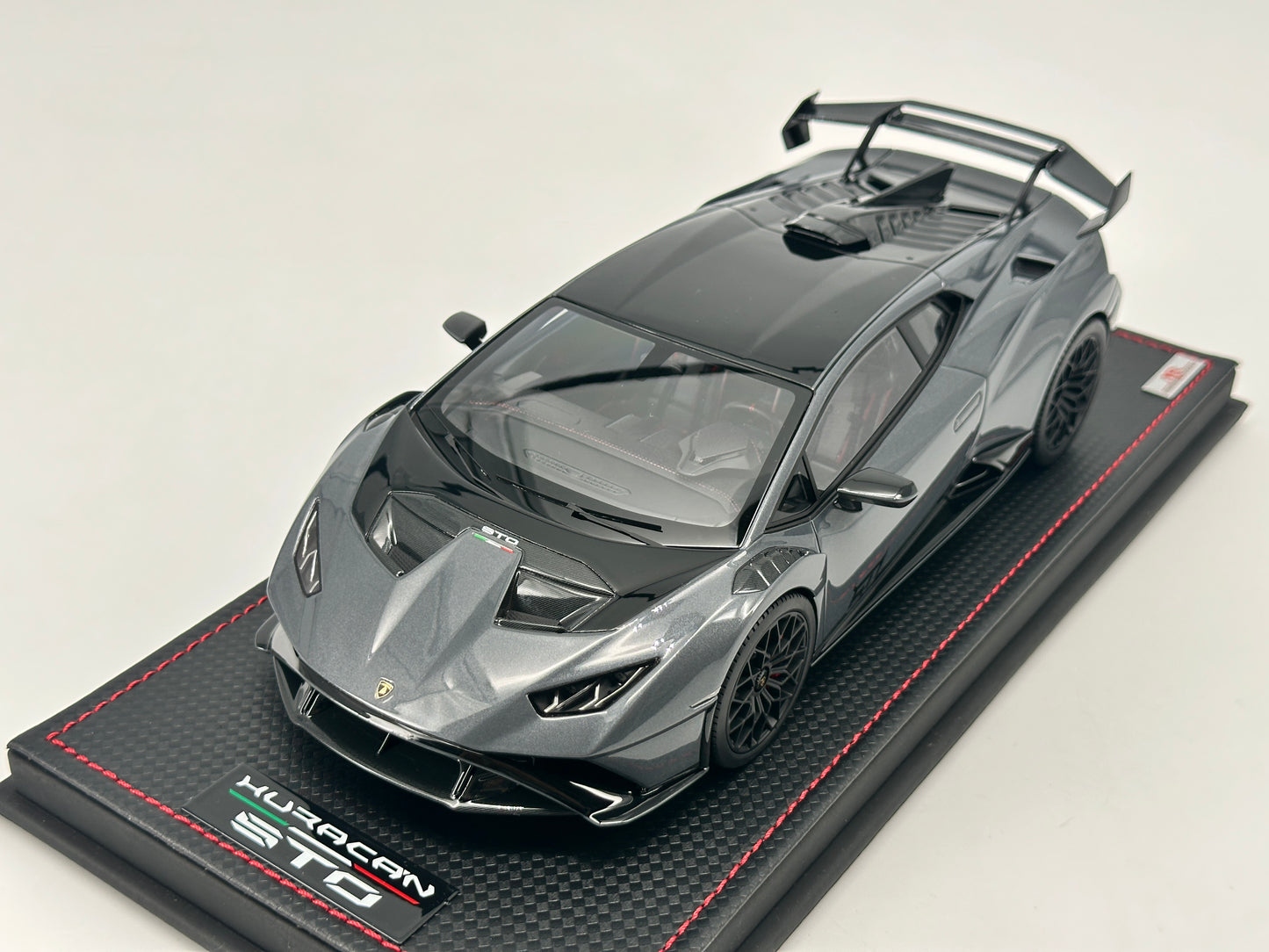 MR 1/18 Lamborghini Huracan STO 60th Anniversary Edition Simulation Car Model Lambo044SA
