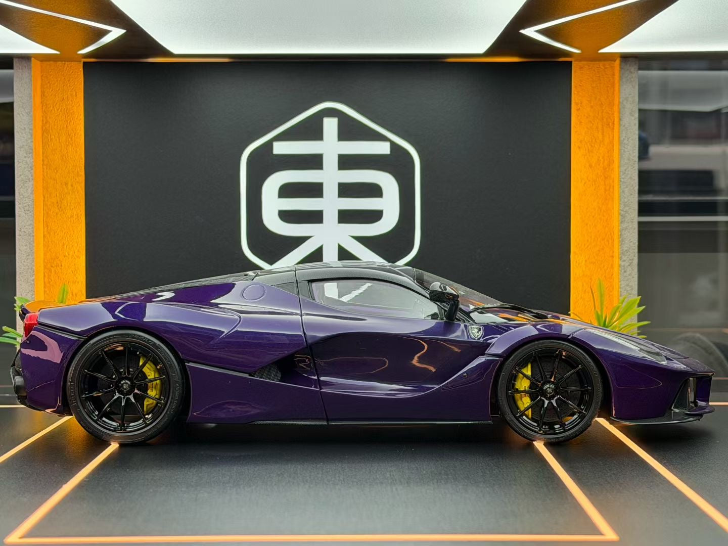 BBR 1:18 Ferrari LaFerrari Alloy Fully Open, Dubai Purple BB8182237