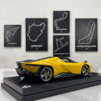 MR 1/18 Ferrari Icona Daytona SP3 Special Edition - Modena Yellow (FE036SE6)