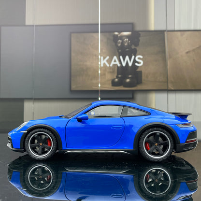 minichamps 1/18 Porsche 911 DAKAR BLUE WITH ROOF RACK alloy car model