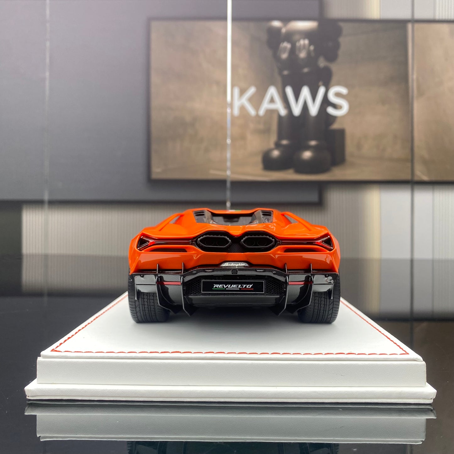 RUNNER 1/18 Lamborghini Reveulto limited edition car model ornament