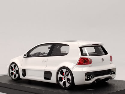 IVY 1/18 Volkswagen GOLF W12 White Resin Sealed Car Model
