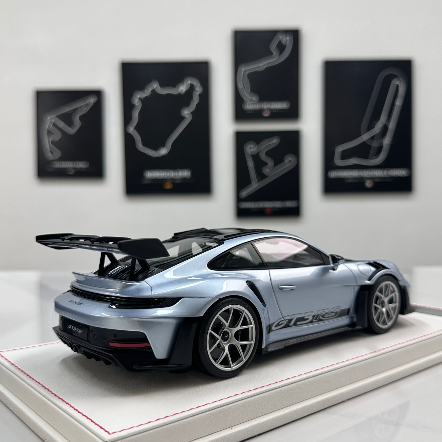 GH MODEL 1/18 Porsche 992 GT3RS Ice Blue Limited Edition Model Car