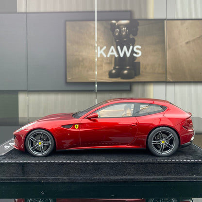 Ferrari FF HH MODEL 1/18, modelo de coche de simulación de edición limitada, color rojo metalizado estándar