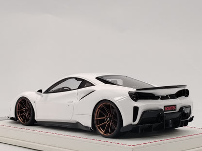 DG 1/18 Ferrari 488 Pista White Simulation Car Model