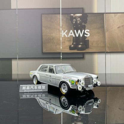 Minichamps 1/18 Benz 300SEL 6.8AMG Red Pig - Modelo de coche de resina, regalo de colección