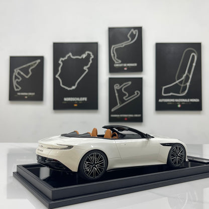 MOTORHELIX 1/18 Aston Martin DB12 Volante (Convertible) - Moonlight White - MH395