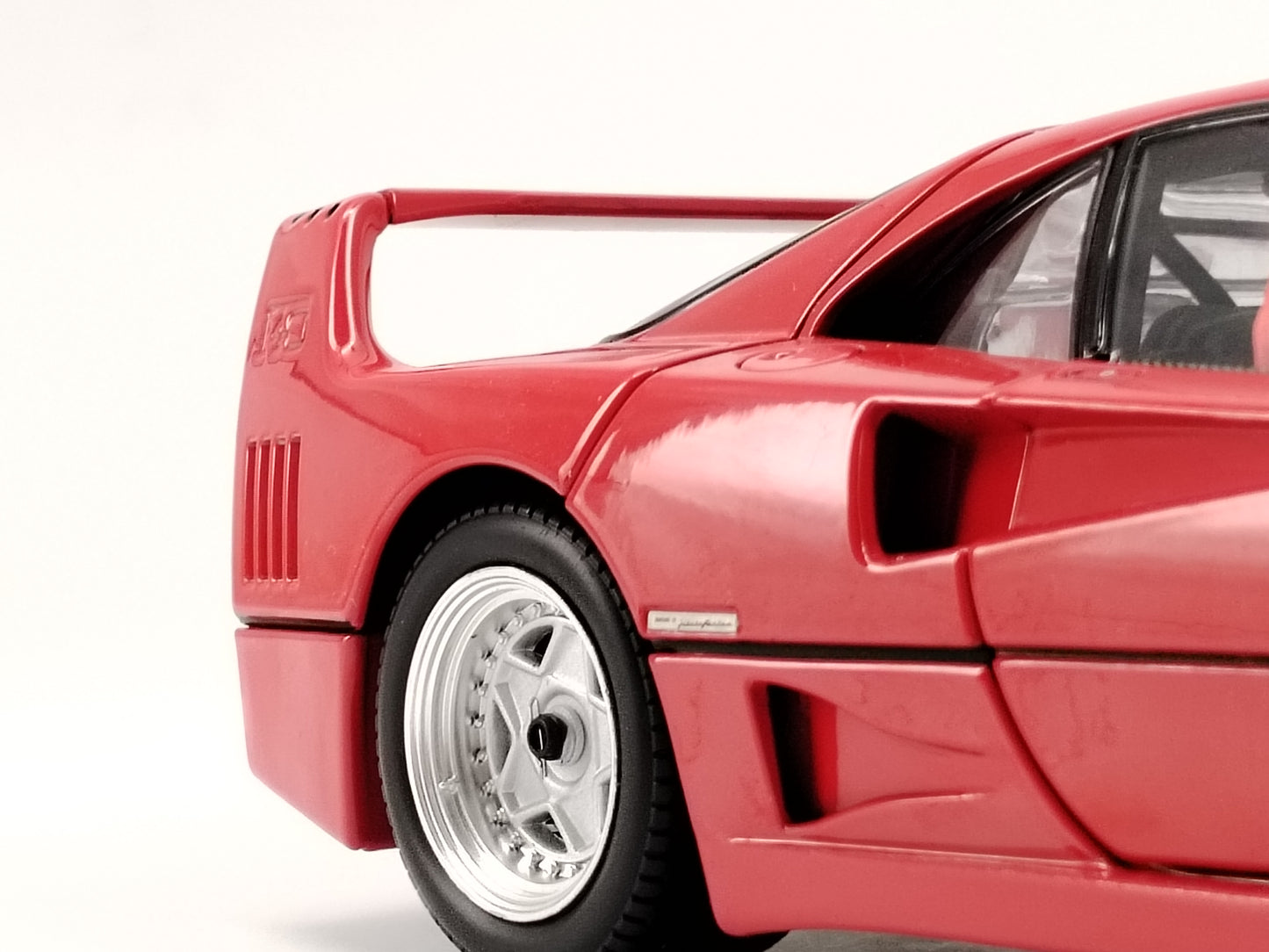 Kyosho 1/18 Ferrari F40 Alloy Full Open Red Alloy Full Open Car Model