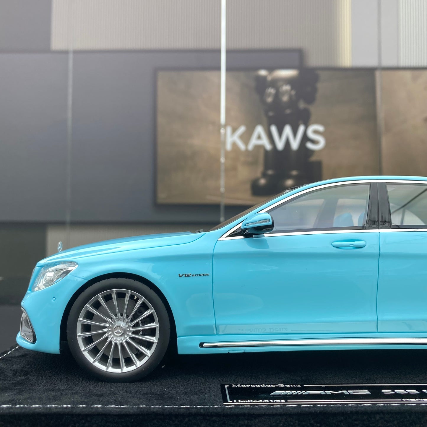 Modelo de coche de resina Mercedes-Benz S65L AMG a escala 1/18, adorno para regalo de cumpleaños.