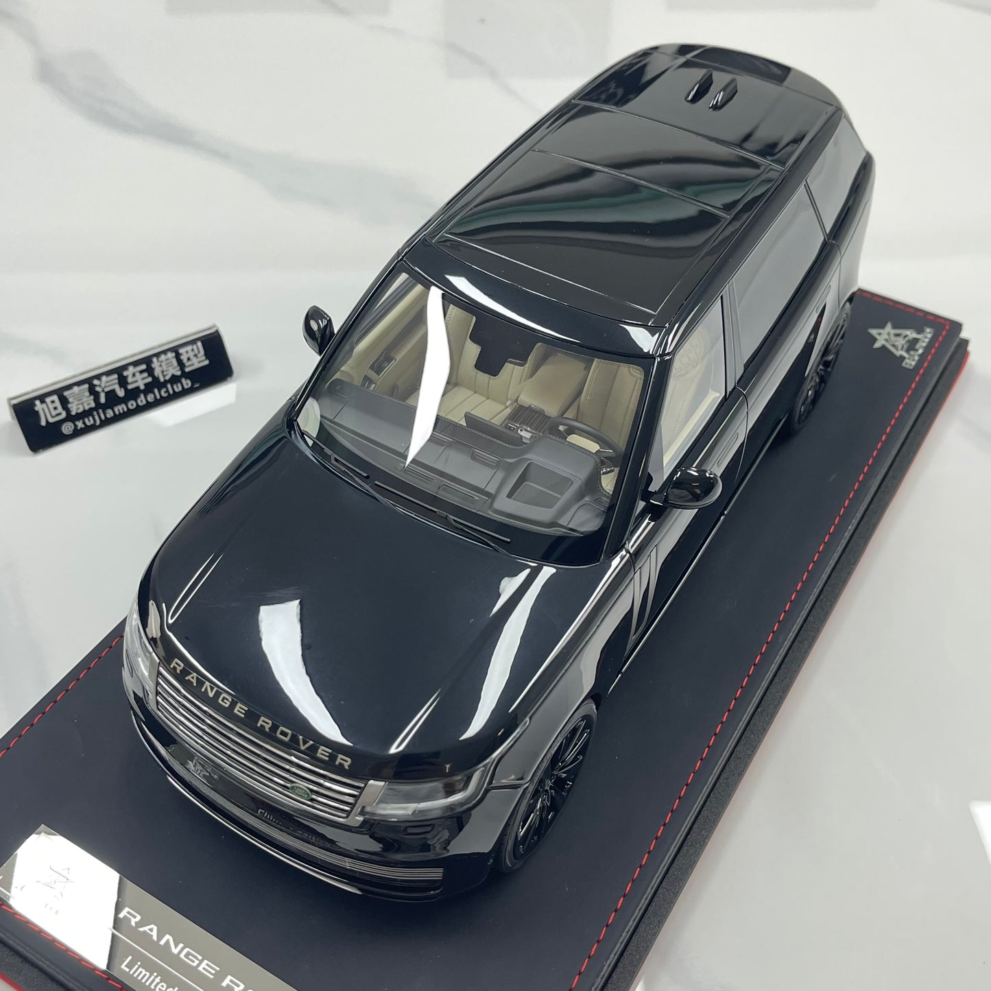 BBA MODEL 1/18 Land Rover Range Rover SVAutobiography Long Wheelbase — Gloss Black (Sealed Resin Model)
