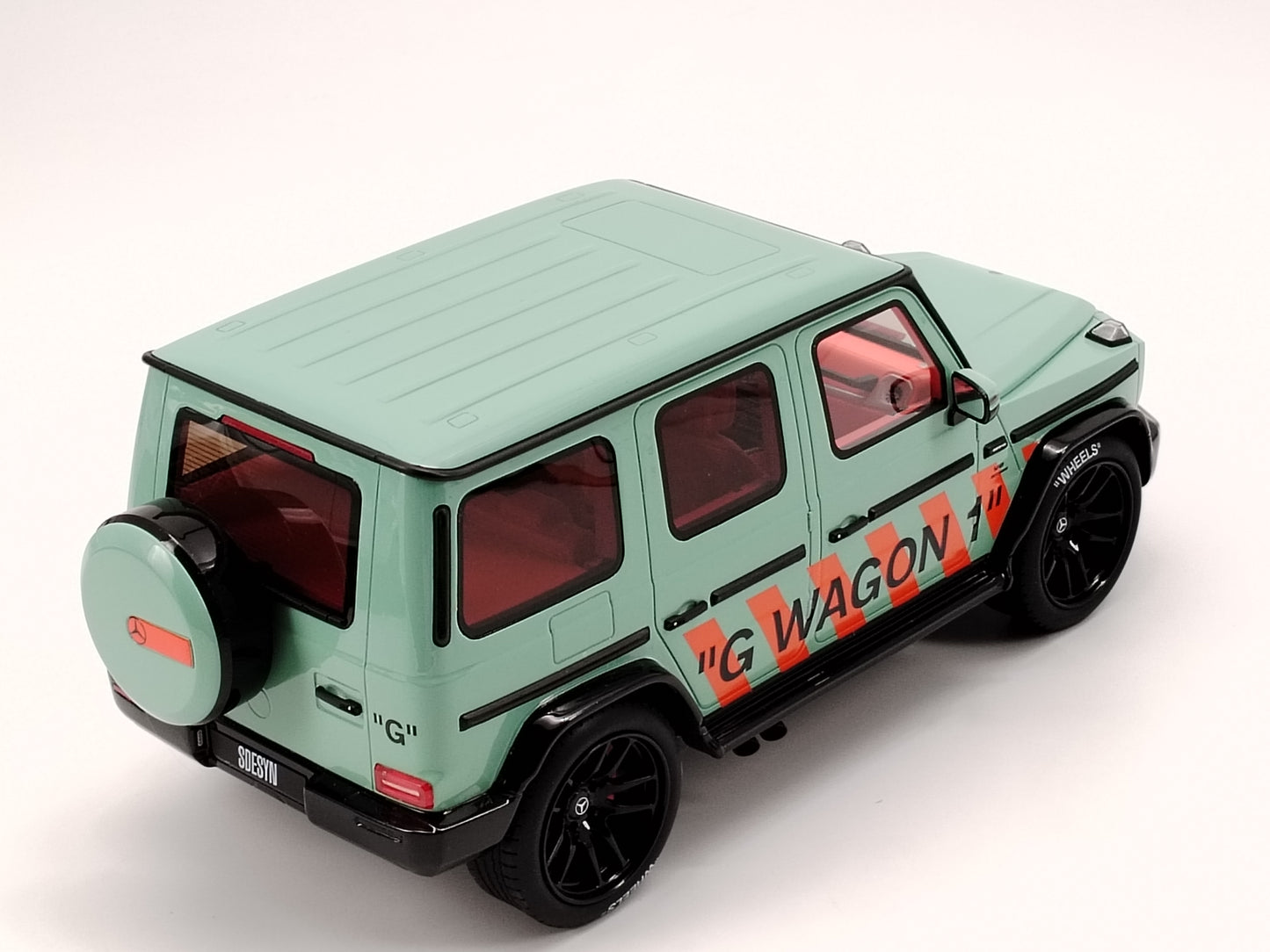 GT Spirit 1/18 Mercedes-Benz G63 OW Designer Green Orange Paint Limited Edition Simulation Model Car