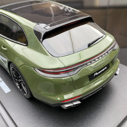 GT Spirit 1/18 Porsche Panamera Turbo S Sport Turismo Model