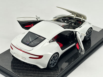 FRONTIART 1/18 Aston Martin ONE-77 Resin Fully Open Pearl White Limited Edition Car Model Ornaments
