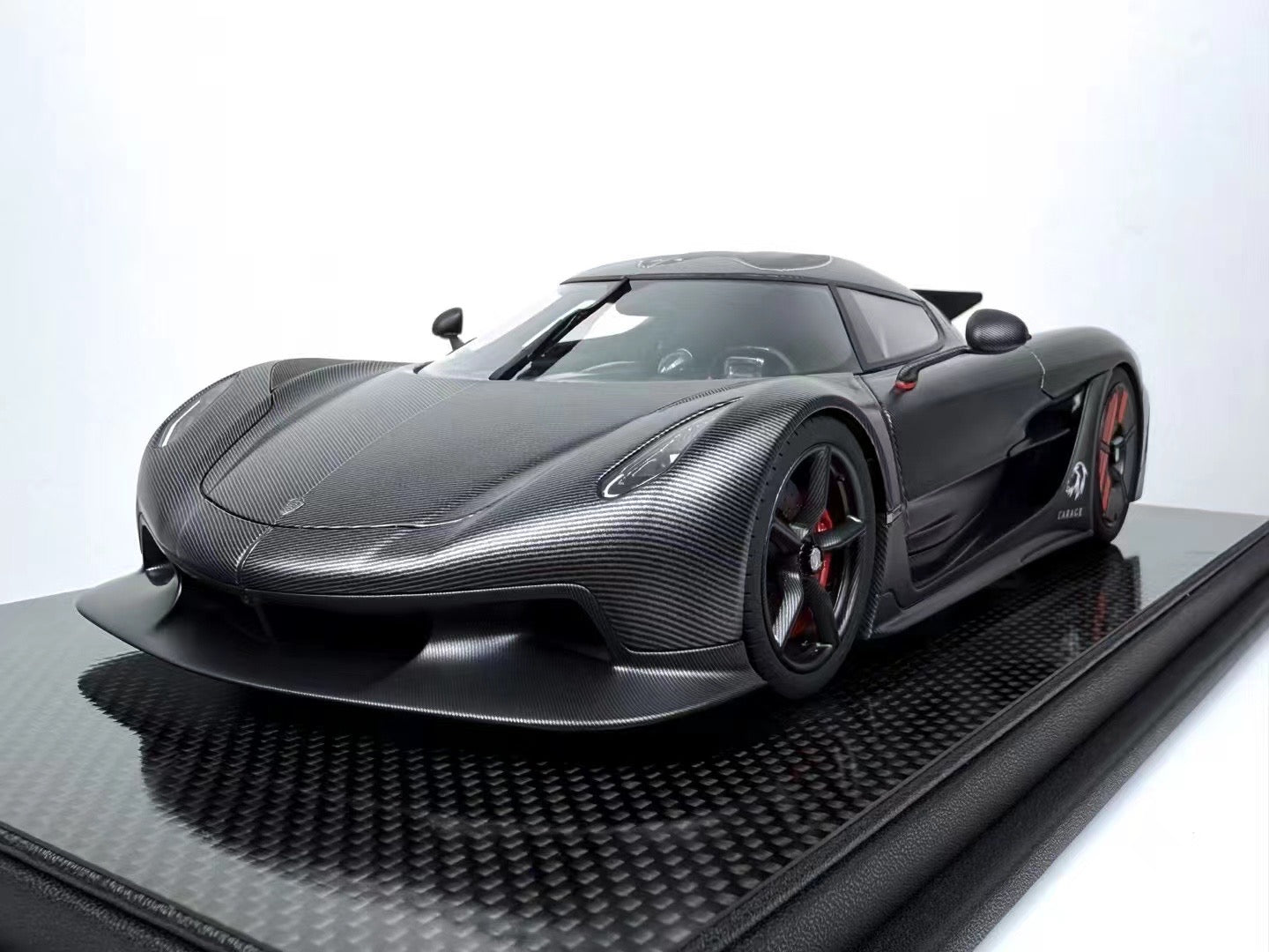 Frontiart 1/18 Koenigsegg Jesko Absolute Edition Carbon Simulation Car Model Ornaments