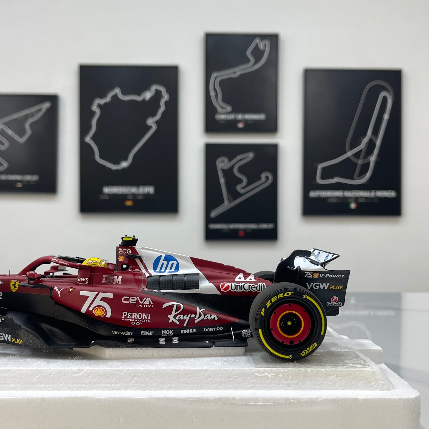 BBR 1/18 Ferrari Hamilton Monaco GP 2025 Red P18267C44