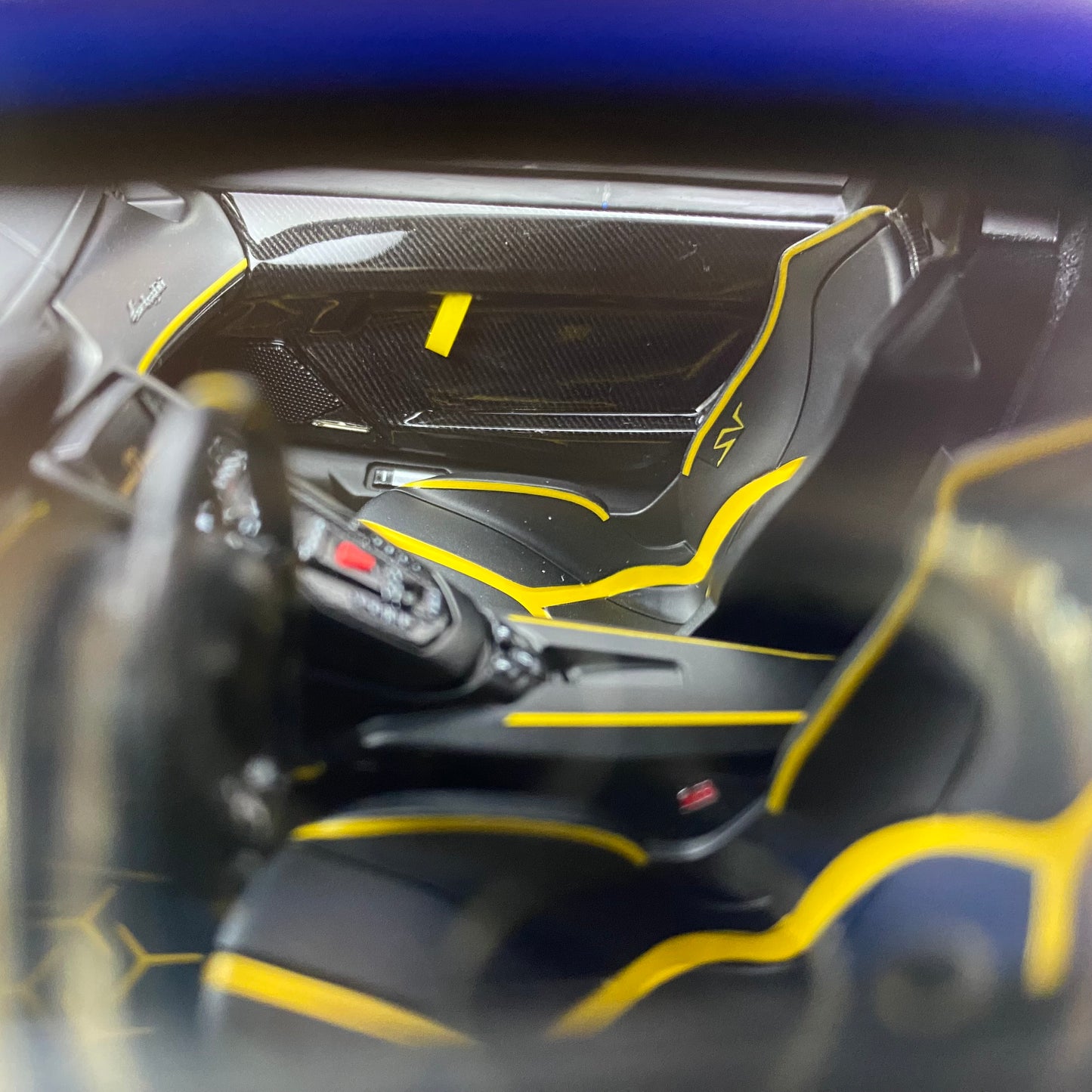 MAKE UP 1/18 Lamborghini Aventador LP750-4 SV limited edition car model