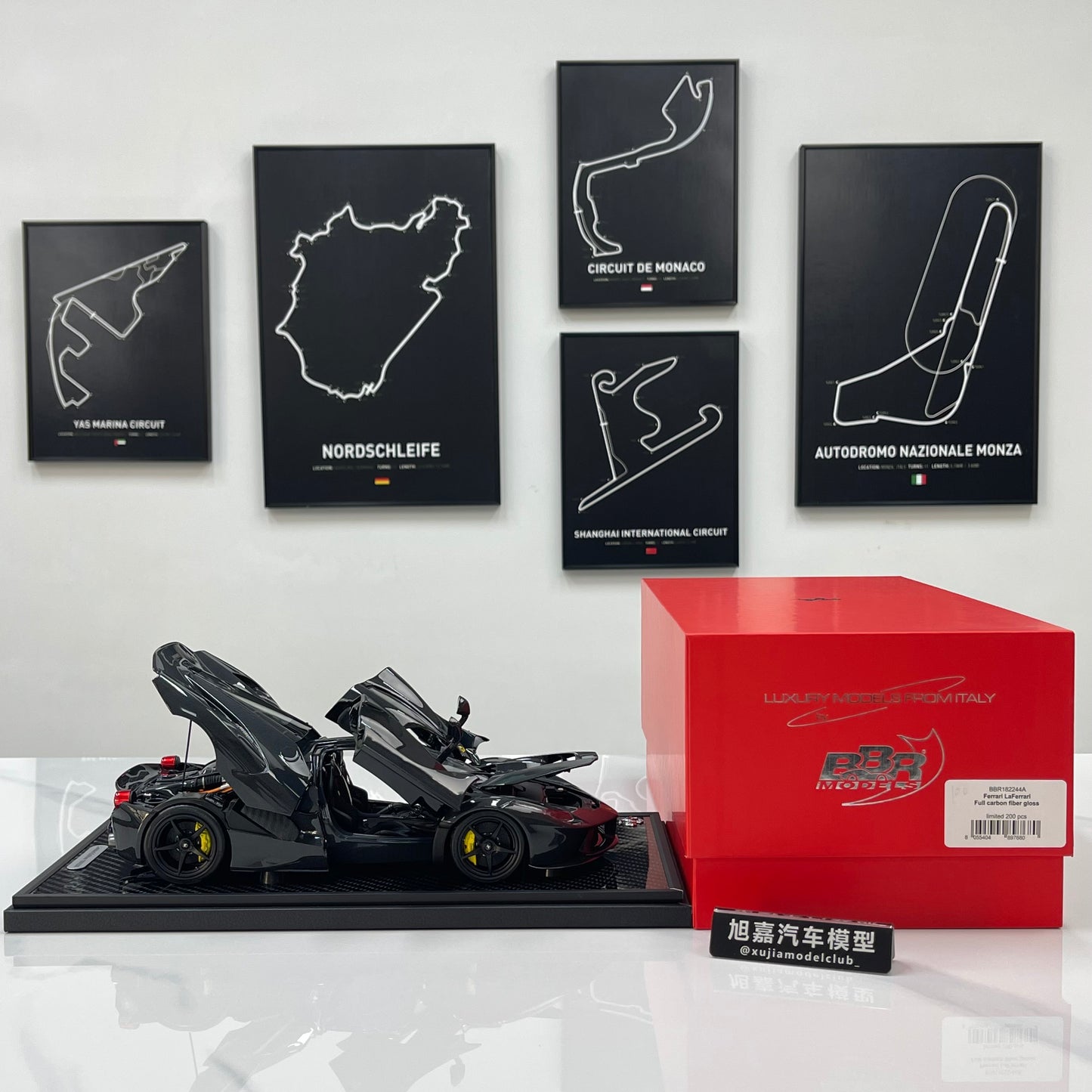 BBR 1/18 Ferrari LaFerrari, Alloy Alloy Fully Open, Carbon Fiber Sole, Black Knight BBR182244A
