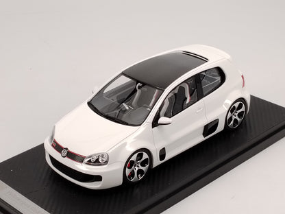 IVY 1/18 Volkswagen GOLF W12 White Resin Sealed Car Model