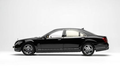 MOTORHELIX 1/18 Mercedes benz S600L AMG W221 alloy car model