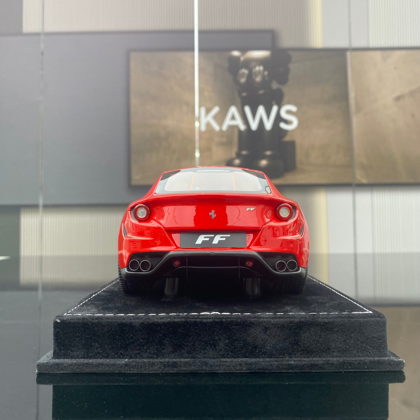 Ferrari FF HH MODEL 1/18, modelo de coche de simulación de edición limitada, color rojo metalizado estándar