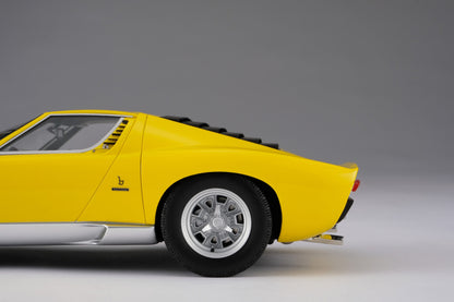 Amalgam 1/18 Lamborghini Miura P400 SV simulation car model