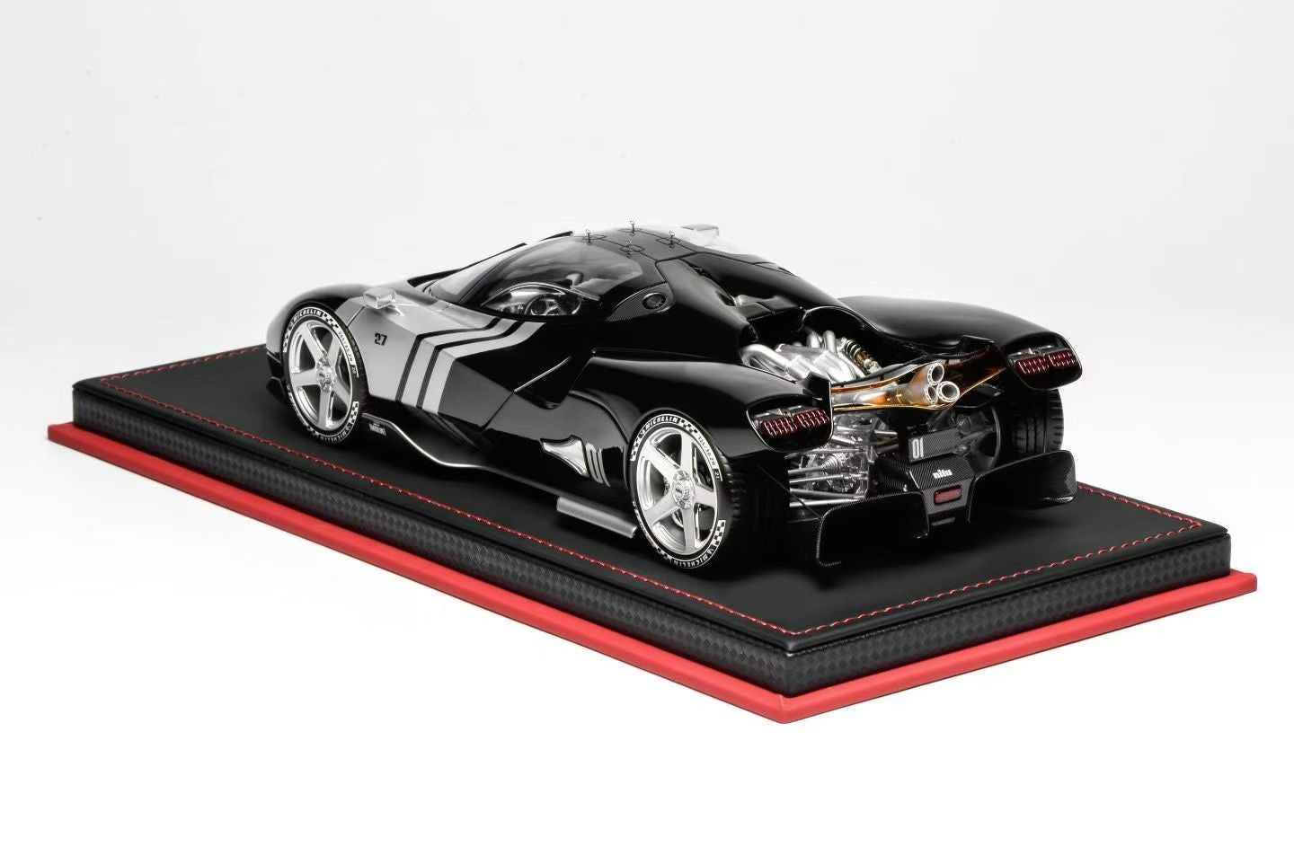 MOTORHELIX 1/18 Nilu 27 Limited Edition Supercar Model